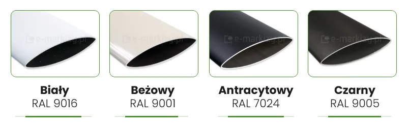 Zdjęcie przedstawia zestawienie czterech dostępnych wariantów kolorystycznych aluminiowych paneli typu louvre, przeznaczonych do osłony ścian bocznych systemów zadaszeń tarasowych. Każdy panel ma aerodynamiczny, eliptyczny kształt i jest zaprezentowany pod kątem, ukazując profil boczny oraz wykończenie powierzchni. Pierwszy panel od lewej jest w kolorze białym opisanym kodem RAL 9016. Drugi panel posiada odcień beżowy odpowiadający palecie RAL 9001. Trzeci wariant to panel w kolorze antracytowym oznaczony symbolem RAL 7024. Ostatni panel po prawej stronie jest w kolorze czarnym zdefiniowanym jako RAL 9005. Pod każdą próbką znajduje się wyraźny napis z nazwą koloru w języku polskim oraz przypisany mu numer RAL, a cała kompozycja jest ułożona liniowo na jasnym tle.