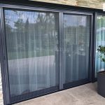 Moskitiera Click-Rol informacje o drzwiowej osłonie przeciwko owadom firmy Mol