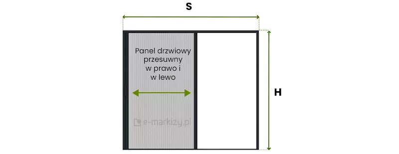 Graficzny schemat techniczny przedstawia wymiarowanie oraz funkcjonalność mobilnego elementu, jakim jest moskitiera Zig-Zag w wersji drzwiowej. Na białym tle widoczna jest czarna, prostokątna rama, której lewa strona wypełniona jest szarą siatką o pionowym plisowaniu. Na środku siatki znajduje się czarny napis Panel drzwiowy przesuwny w prawo i w lewo, a pod nim umieszczono zieloną, dwustronną strzałkę poziomą. Schemat zawiera oznaczenia parametrów montażowych: nad górną krawędzią ramy widnieje duża litera S z zieloną linią wymiarową ze strzałkami określającą całkowitą szerokość konstrukcji, natomiast po prawej stronie ramy umieszczono literę H z pionową linią pomocniczą wyznaczającą wysokość systemu. Prawa połowa ramy pozostaje pusta, wizualizując przestrzeń, którą moskitiera Zig-Zag zasłania po całkowitym rozwinięciu.