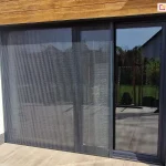 Moskitiera plisowana zig-zag posiada możliwość otwierana w obie strony