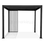 Aluminiowy panel ochronny z pionowymi lamelami zamontowany do pergoli bioklimatycznej