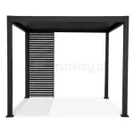 Aluminiowy panel z poziomymi lamelami w kolorze antracytowym zamontowany do pergoli wolnostojącej Gloria
