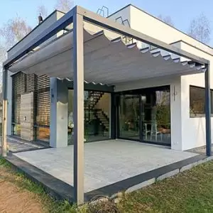 Pergola Tako z rozwijanym dachem tkaninowym w wersji wolnostojącej