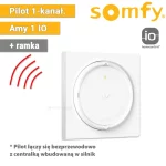 Naścienny pilot 1-kanałowy Amy firmy Somfy łączy się bezprzewodowo z centralką wbudowaną w silnik osłony
