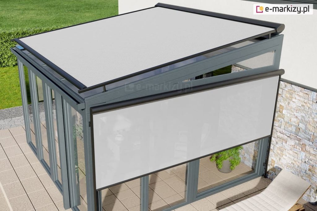 Roleta na ogród zimowy dopasowana kolorystycznie do konstrukcji i osłon bocznych