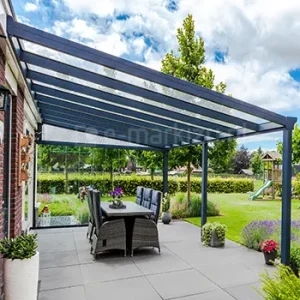 Zadaszenie tarasu Terano z dachem z paneli szklanych