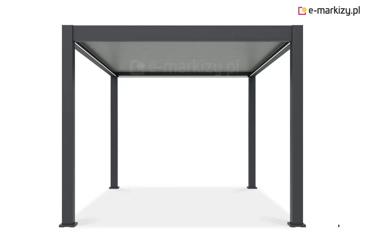 Widok na krótszy bok pergoli wolnostojącej Rubio o aluminiowej konstrukcji w kolorze antracytowym. Solidne profile i dach z regulowanych lameli zapewniają stabilność oraz skuteczną ochronę przed słońcem i deszczem. Minimalistyczny design podkreśla nowoczesny charakter pergoli bioklimatycznej.