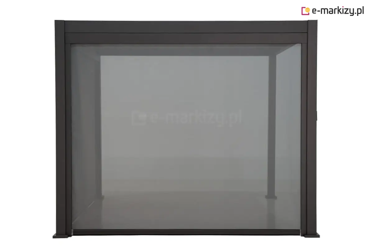 Boczna osłona typu ZIP do aluminiowej pergoli Gloria. Zintegrowany system roletowy z transparentną tkaniną winylową.