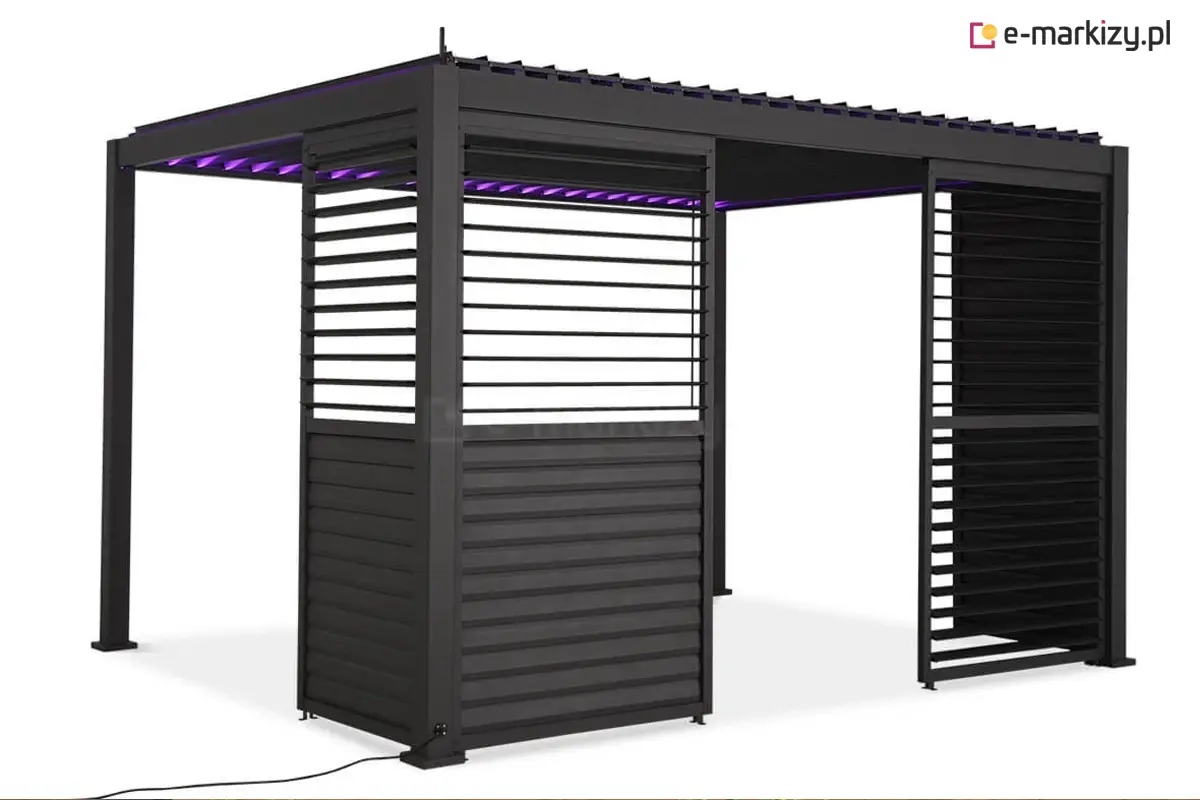 Narożna zabudowa pergoli Gloria z regulowanymi panelami żaluzjowymi. Stylowe i funkcjonalne wykończenie boczne dla większego komfortu.