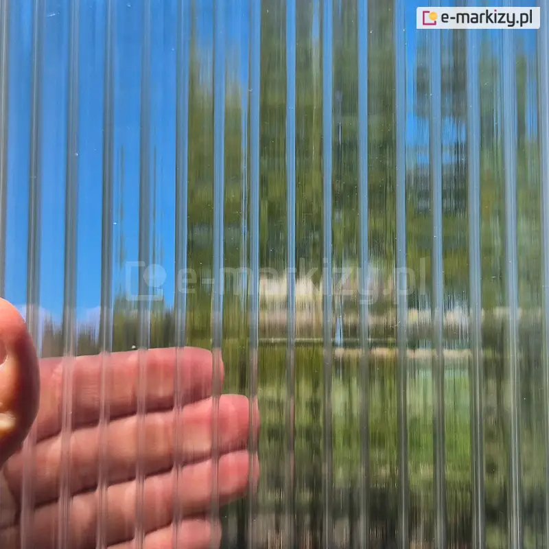 Standardowy poliwęglan komorowy 16mm o dużej przejrzystości - bezbarwny