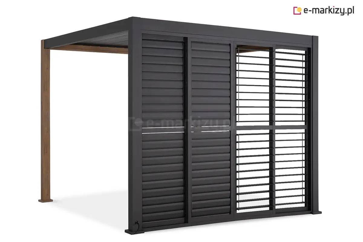 Zabudowa frontowa z drzwiami żaluzjowymi przesuwanymi, przeznaczona do pergoli Gloria. Stylowe i funkcjonalne rozwiązanie dla tarasu, zapewniające cień i prywatność.