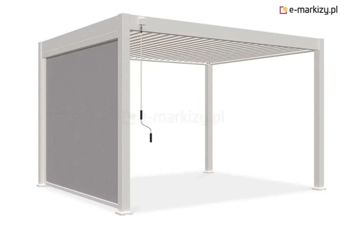 Zewnętrzna roleta screen boczna do pergoli Marlo – tkanina jasnoszara, aluminiowa konstrukcja lakierowana na kolor biały taki jak pergola lamelowa