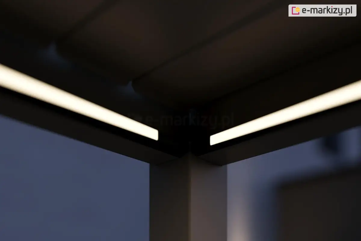 Zbliżenie narożnika pergoli Rubio z wbudowanym oświetleniem LED w profilach aluminiowych. Listwy oświetleniowe zapewniają równomierne, nastrojowe światło idealne do wieczornego relaksu na tarasie. Nowoczesne rozwiązanie integruje się z konstrukcją pergoli, podkreślając jej elegancki i minimalistyczny design.